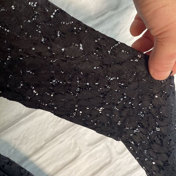 Women’s Black Streetwear society dresses sz Medium - Picture 4 of 9